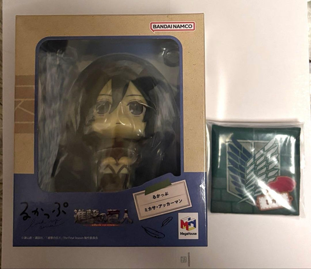 MegaHouse L'attacco dei giganti Mikasa Ackerman Figure Lookup — con cuscino