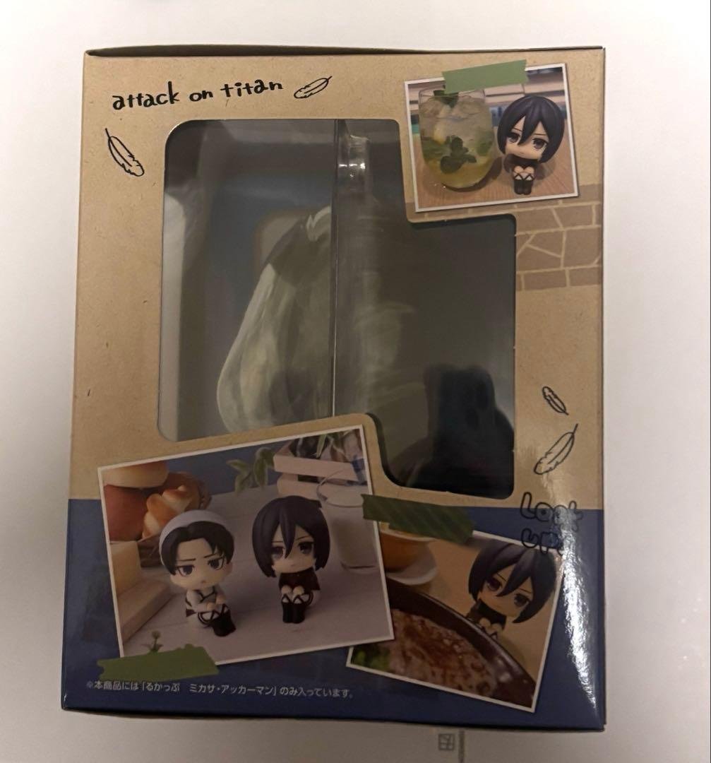 MegaHouse L'attacco dei giganti Mikasa Ackerman Figure Lookup — con cuscino