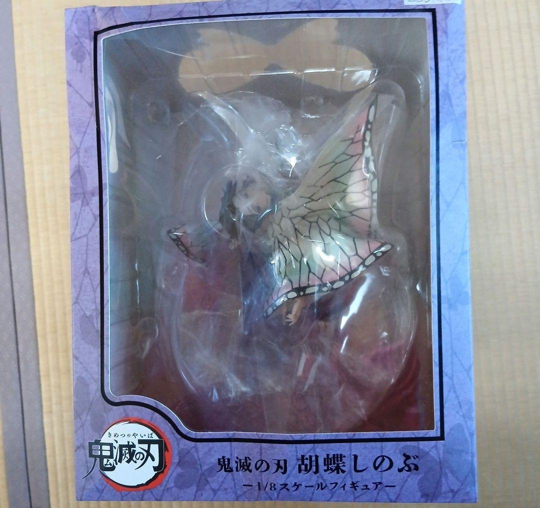 Demon Slayer Shinobu Kocho Figura in scala 1/8